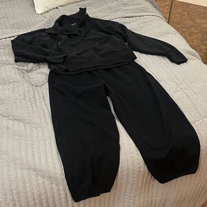 Old Navy Women's Black Jogger Set